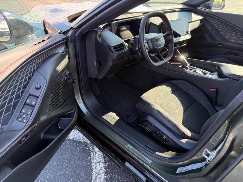 Dodge Charger Vehicle Full-screen Gallery Image 16