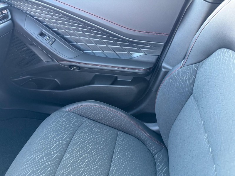 Dodge Charger Vehicle Full-screen Gallery Image 25