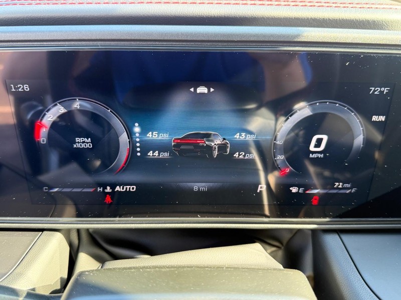 Dodge Charger Vehicle Full-screen Gallery Image 27