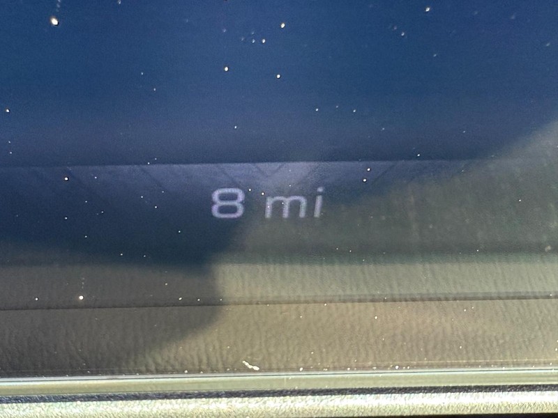 Dodge Charger Vehicle Full-screen Gallery Image 28
