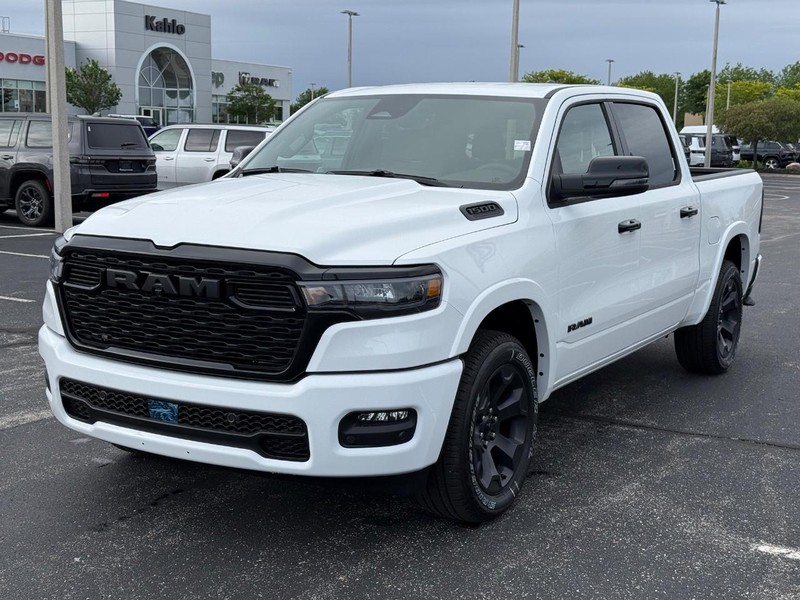 Ram 1500 Vehicle Full-screen Gallery Image 9