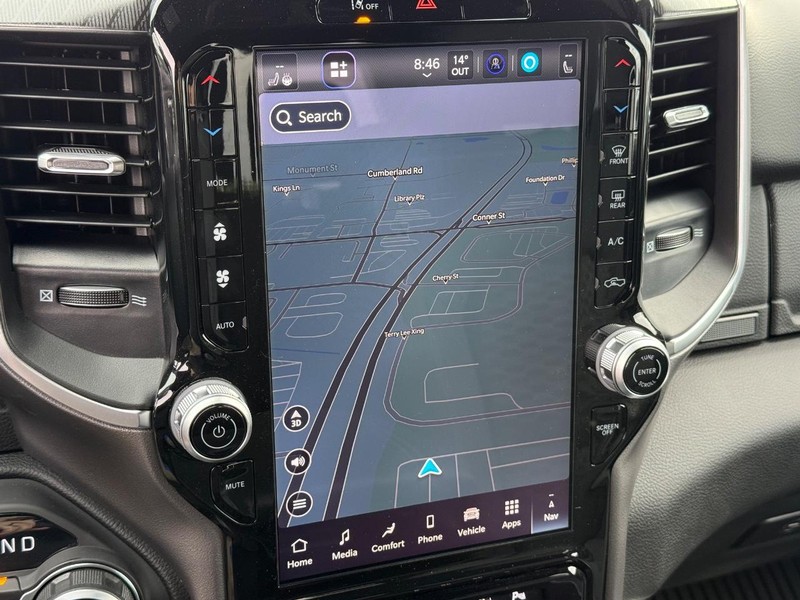 Ram 1500 Vehicle Full-screen Gallery Image 23