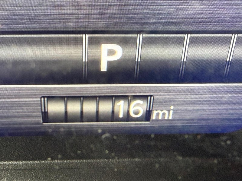 Ram 1500 Vehicle Full-screen Gallery Image 28