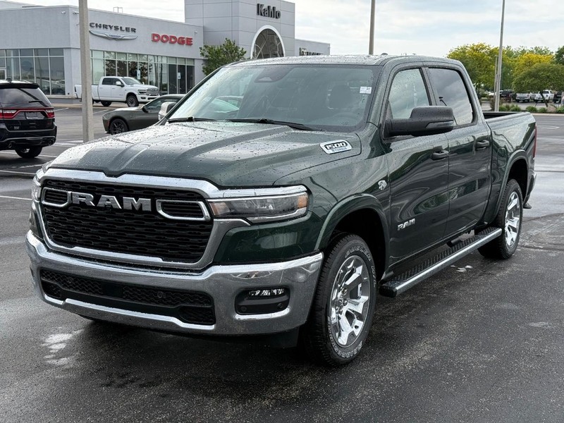 Ram 1500 Vehicle Full-screen Gallery Image 8