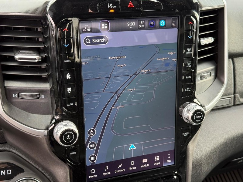 Ram 1500 Vehicle Full-screen Gallery Image 22