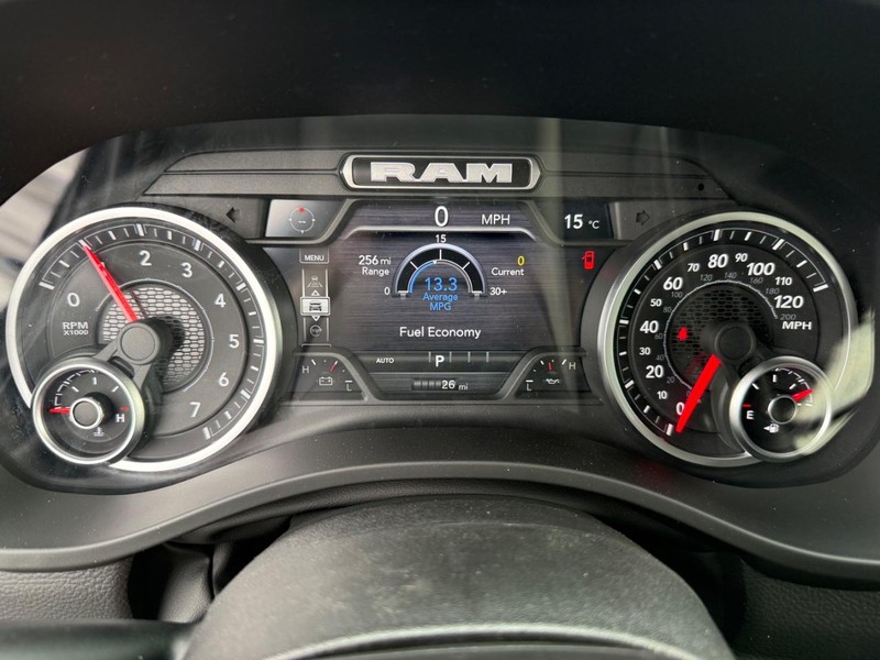 Ram 1500 Vehicle Full-screen Gallery Image 27