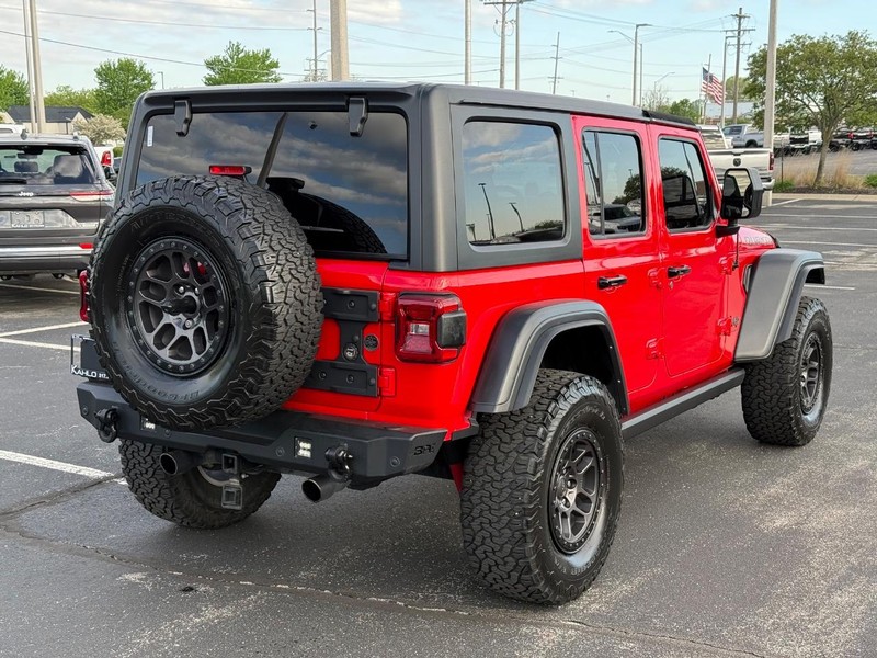 Jeep Wrangler Vehicle Full-screen Gallery Image 3