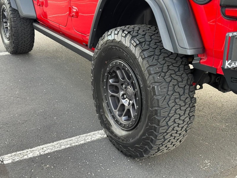 Jeep Wrangler Vehicle Full-screen Gallery Image 6