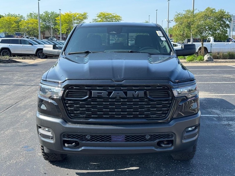 Ram 1500 Vehicle Full-screen Gallery Image 9