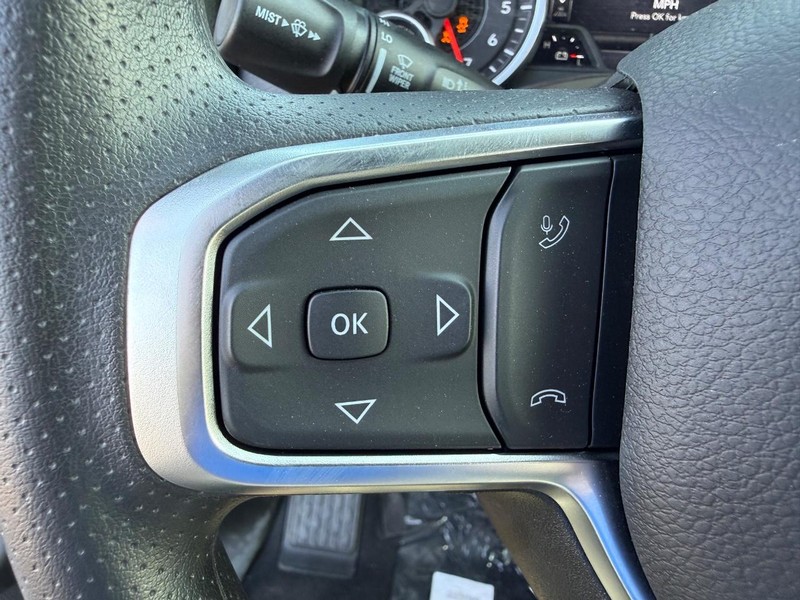 Ram 1500 Vehicle Full-screen Gallery Image 19