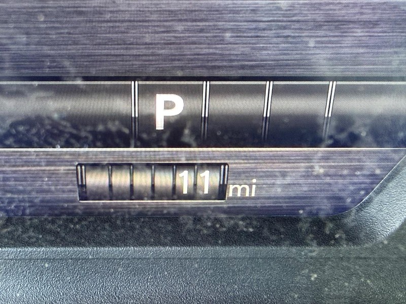 Ram 1500 Vehicle Full-screen Gallery Image 28