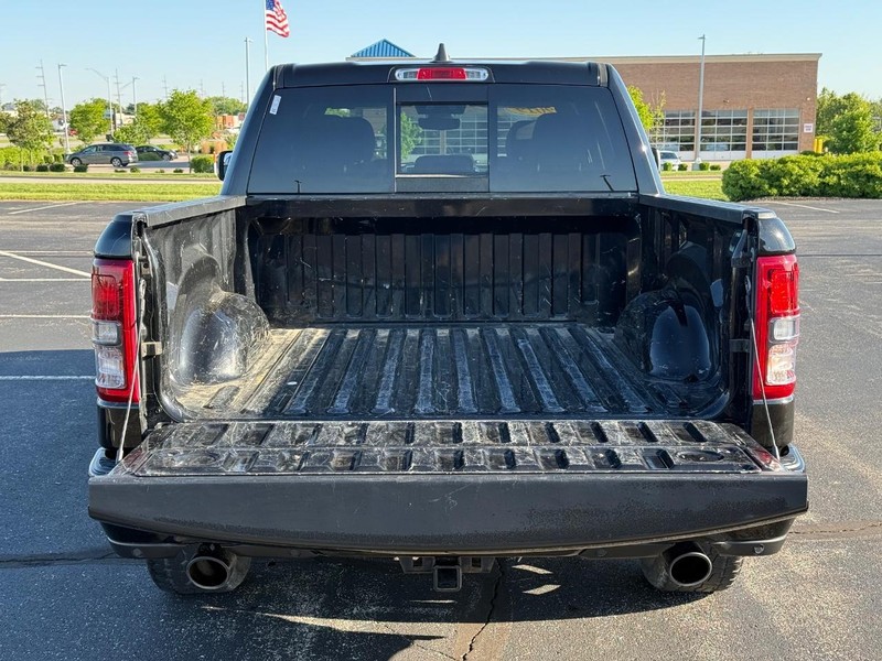 Ram 1500 Vehicle Full-screen Gallery Image 7