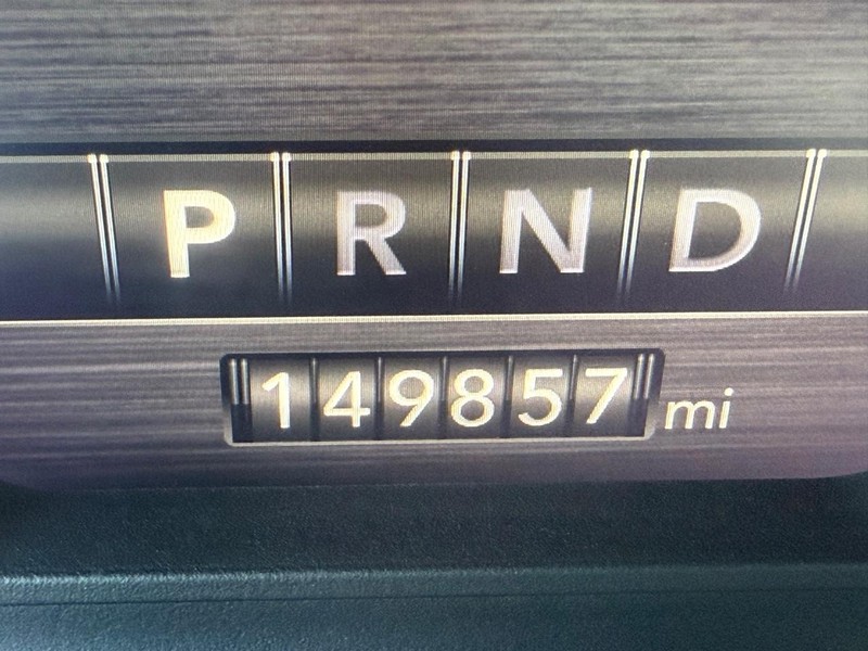 Ram 1500 Vehicle Full-screen Gallery Image 28