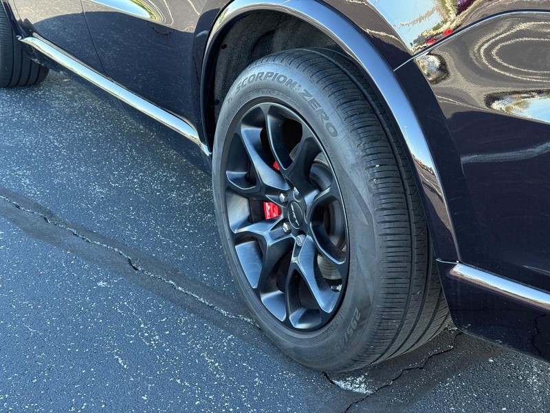 Dodge Durango Vehicle Full-screen Gallery Image 6