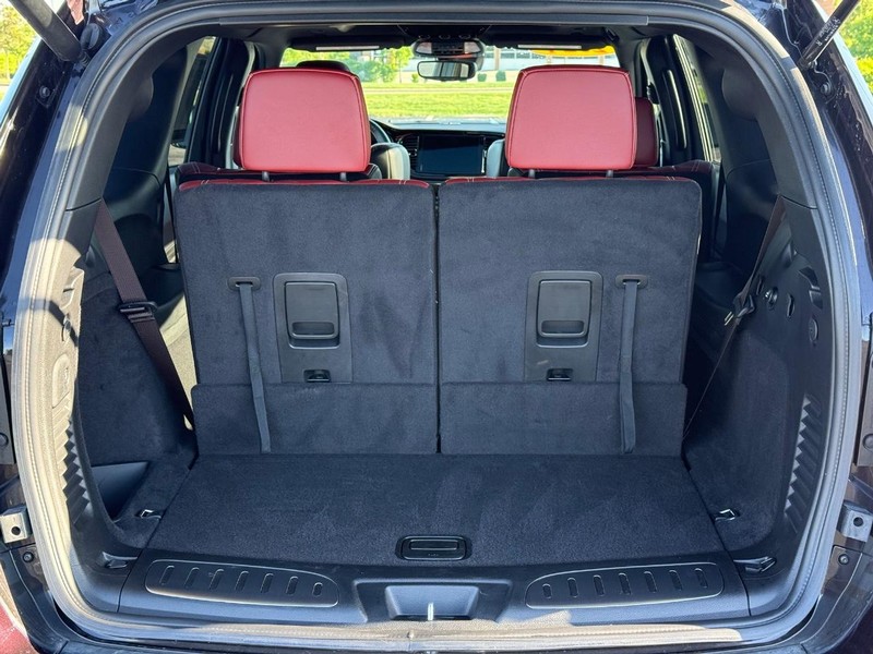 Dodge Durango Vehicle Full-screen Gallery Image 7