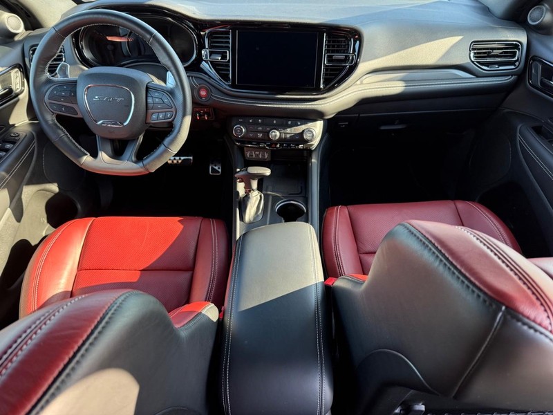Dodge Durango Vehicle Full-screen Gallery Image 15