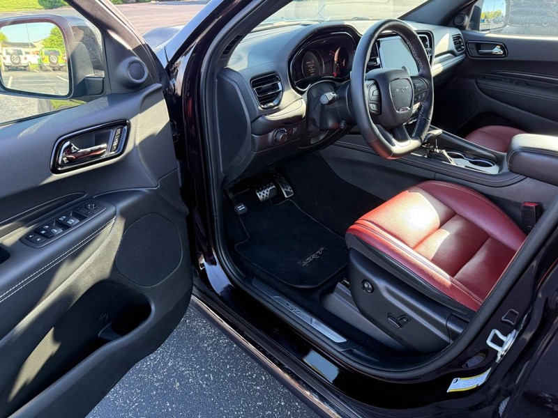 Dodge Durango Vehicle Full-screen Gallery Image 19