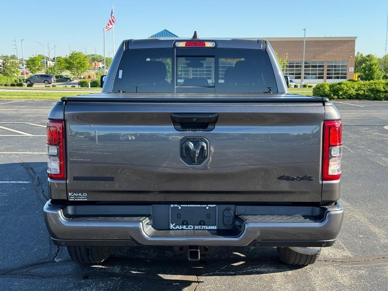 Ram 1500 Vehicle Full-screen Gallery Image 4