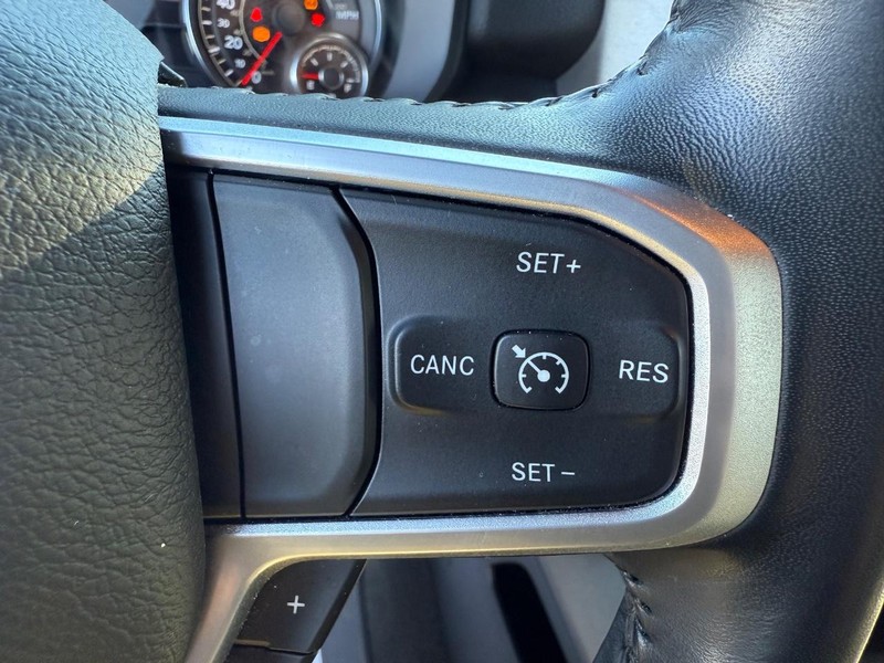 Ram 1500 Vehicle Full-screen Gallery Image 20