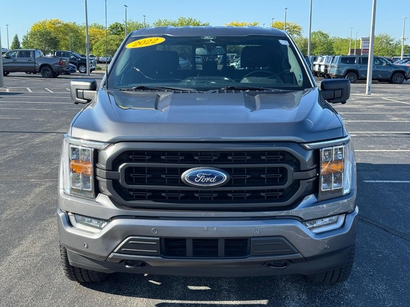 Ford F-150 Vehicle Full-screen Gallery Image 9