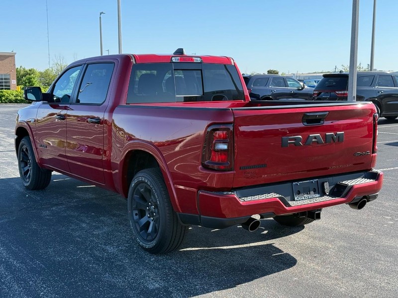Ram 1500 Vehicle Full-screen Gallery Image 5