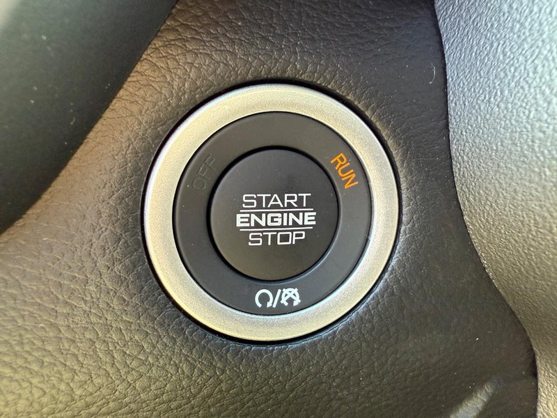 Ram 1500 Vehicle Full-screen Gallery Image 20