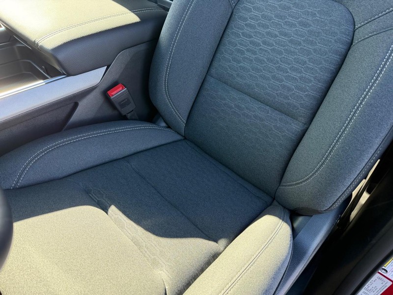 Ram 1500 Vehicle Full-screen Gallery Image 29