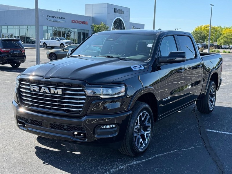 Ram 1500 Vehicle Full-screen Gallery Image 8
