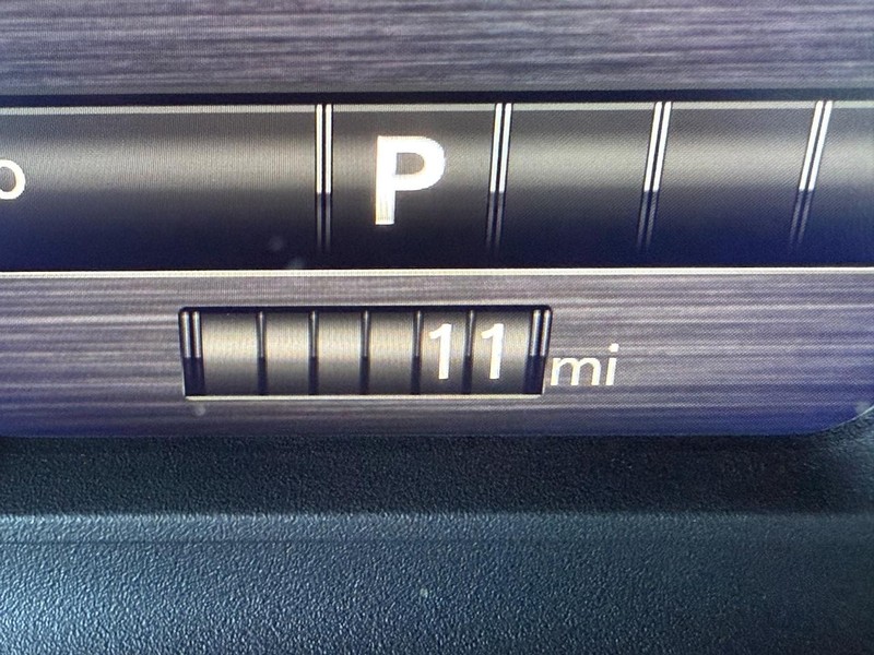 Ram 1500 Vehicle Full-screen Gallery Image 30
