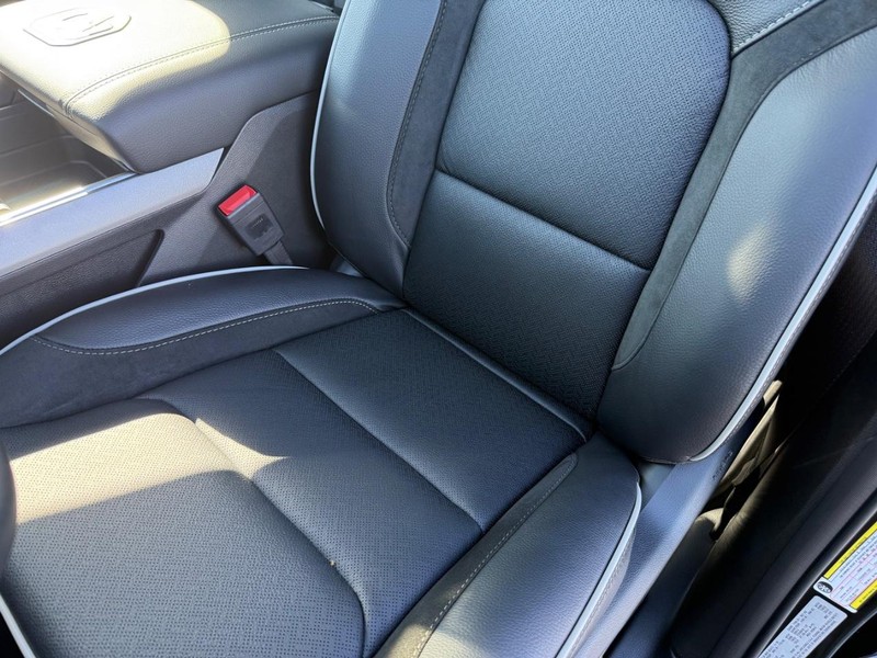 Ram 1500 Vehicle Full-screen Gallery Image 31