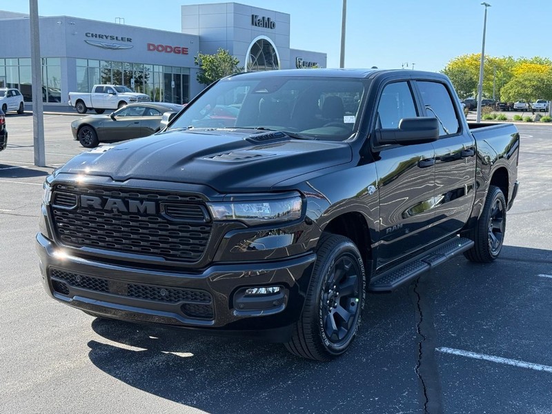 Ram 1500 Vehicle Full-screen Gallery Image 8