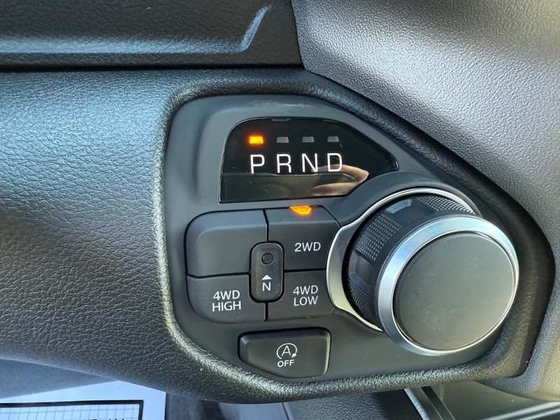 Ram 1500 Vehicle Full-screen Gallery Image 22