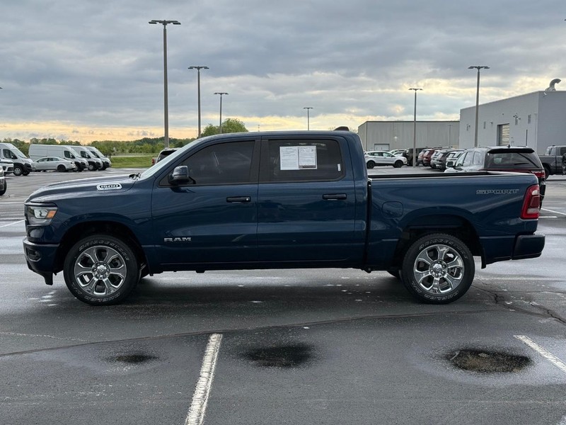 Ram 1500 Vehicle Full-screen Gallery Image 8