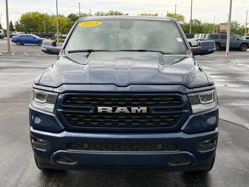Ram 1500 Vehicle Full-screen Gallery Image 10