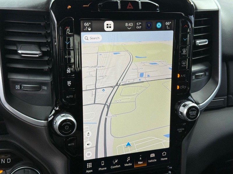 Ram 1500 Vehicle Full-screen Gallery Image 23