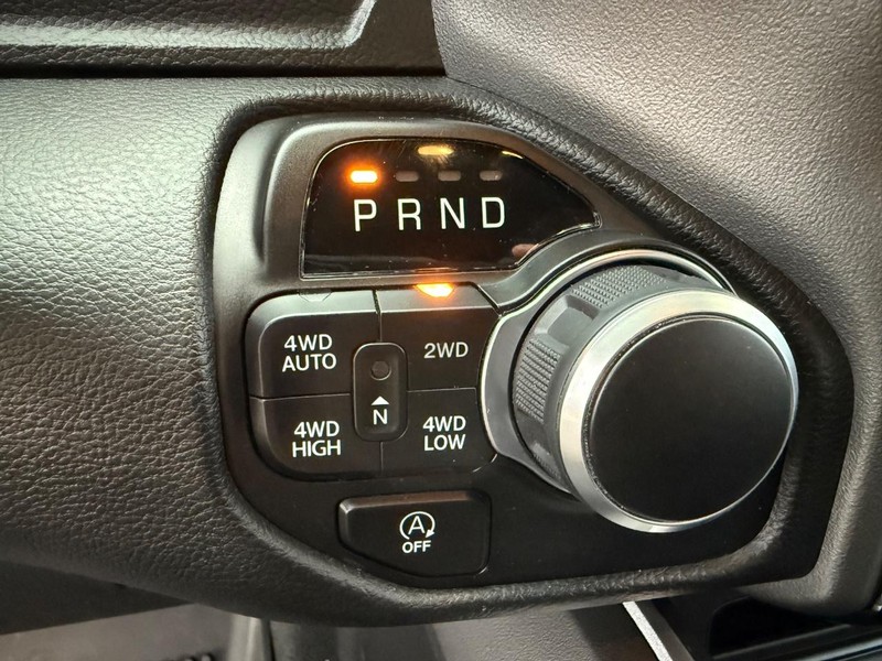 Ram 1500 Vehicle Full-screen Gallery Image 27