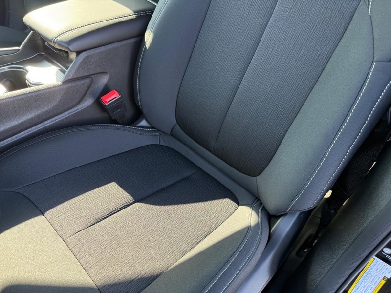 Jeep Grand Cherokee Vehicle Full-screen Gallery Image 30