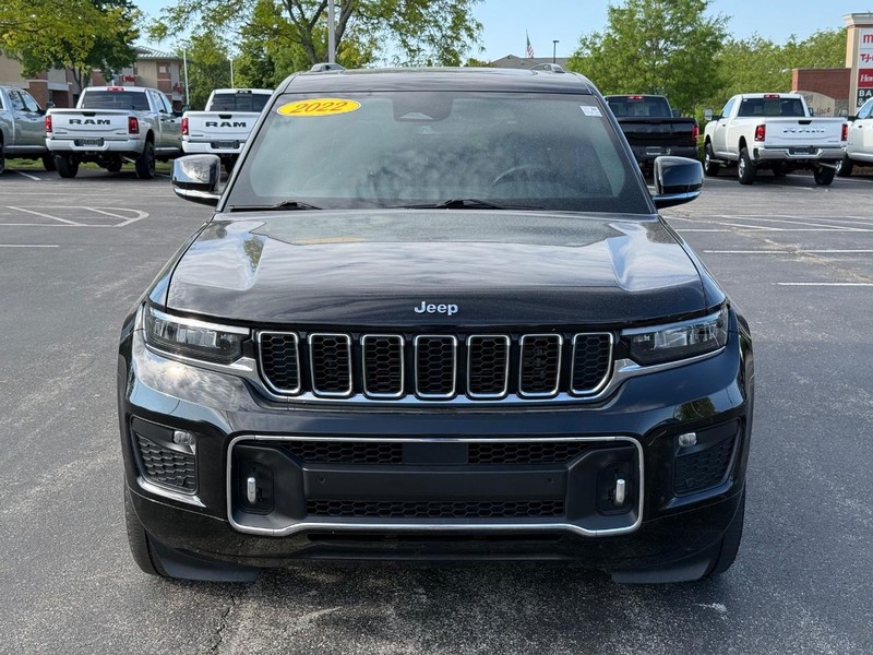 Jeep Grand Cherokee Vehicle Full-screen Gallery Image 10