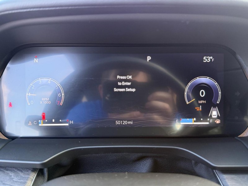 Jeep Grand Cherokee Vehicle Full-screen Gallery Image 31