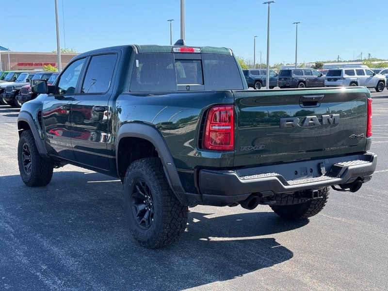 Ram 1500 Vehicle Full-screen Gallery Image 5