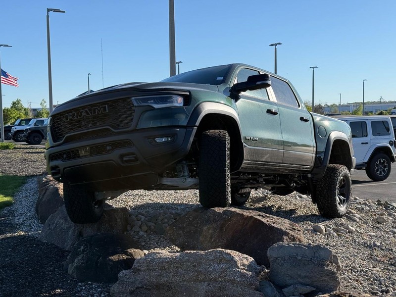 Ram 1500 Vehicle Full-screen Gallery Image 11