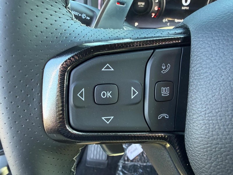 Ram 1500 Vehicle Full-screen Gallery Image 23