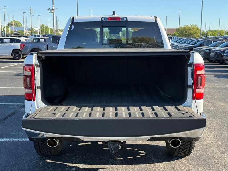 Ram 1500 Vehicle Full-screen Gallery Image 7