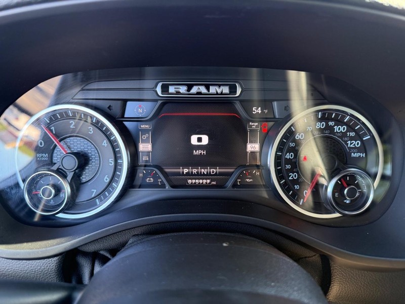 Ram 1500 Vehicle Full-screen Gallery Image 29