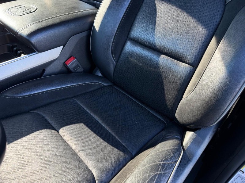 Ram 1500 Vehicle Full-screen Gallery Image 31