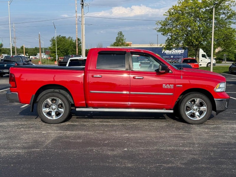 Ram 1500 Vehicle Full-screen Gallery Image 2