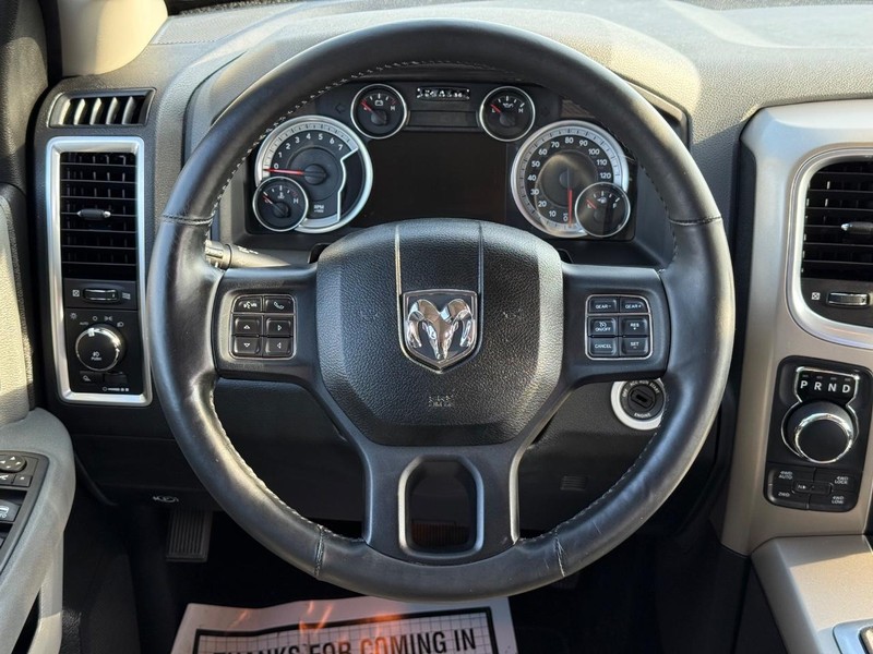 Ram 1500 Vehicle Full-screen Gallery Image 13