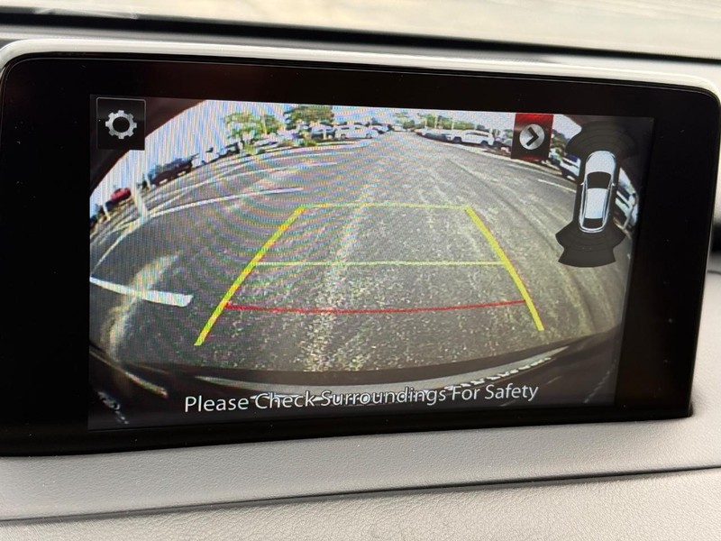 Mazda CX-9 Vehicle Full-screen Gallery Image 28