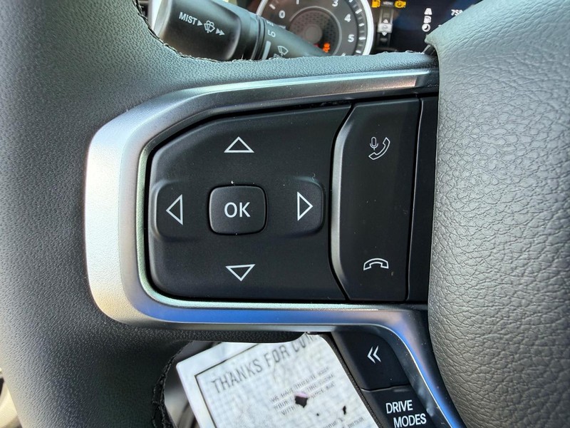 Ram 1500 Vehicle Full-screen Gallery Image 19
