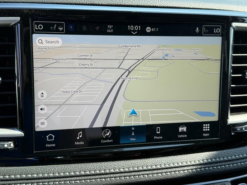 Chrysler Pacifica Vehicle Full-screen Gallery Image 24
